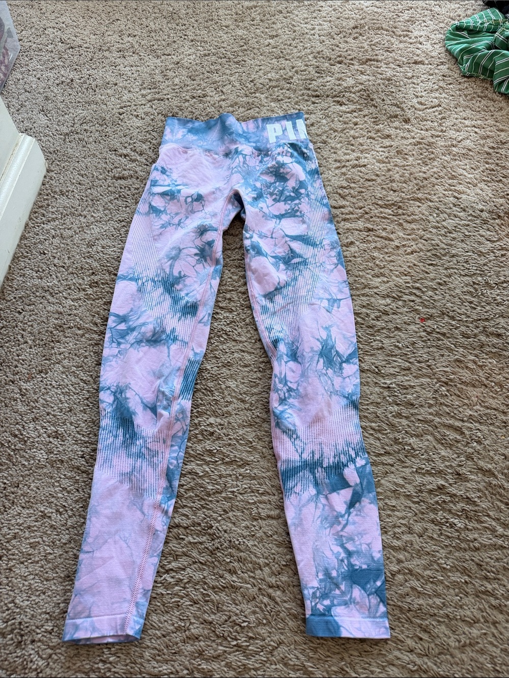 Victoria's Secret Pink and Gray Tie-Dye Ankle Leggings